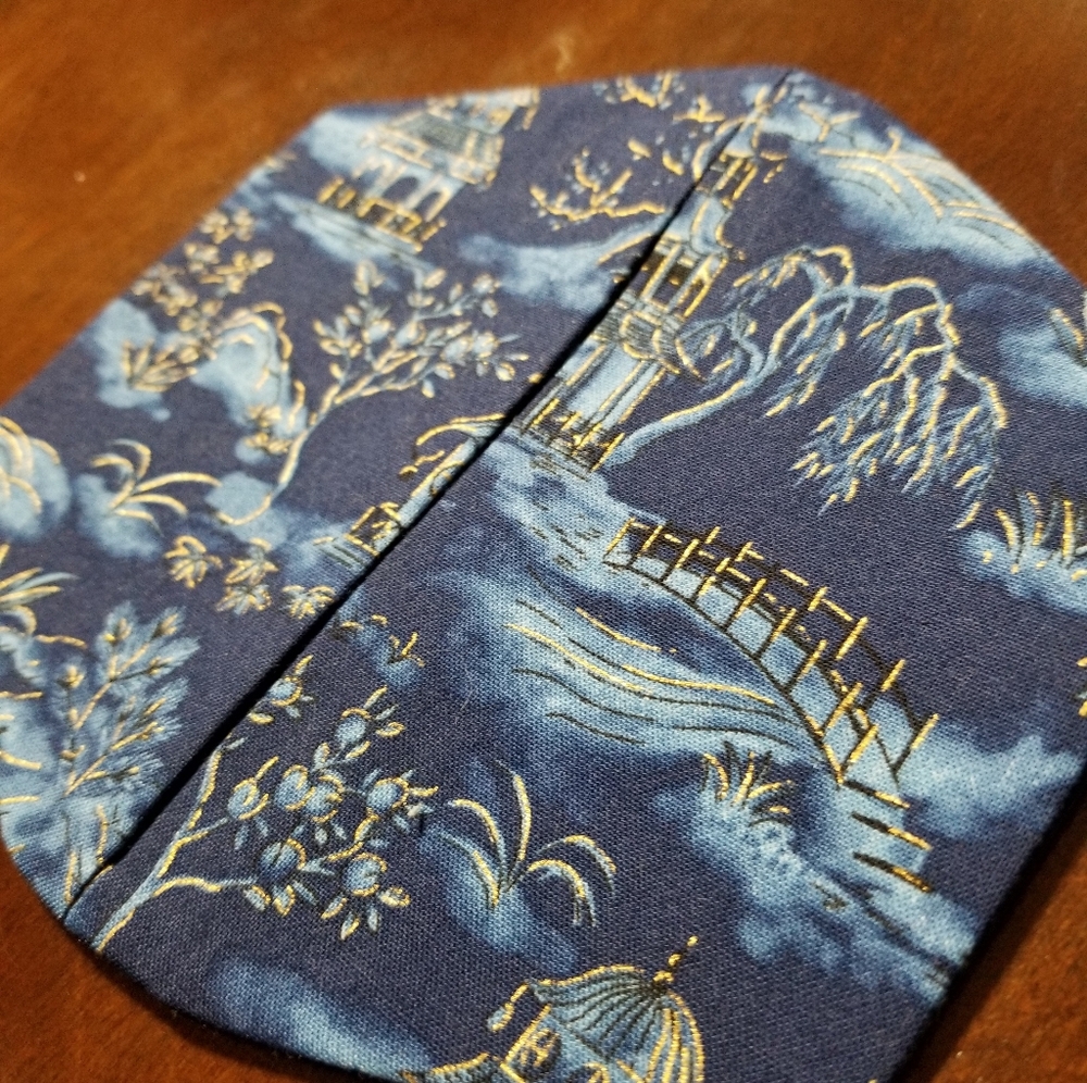Chinese Water Garden Cotton Facemask - Picture 2 of 7
